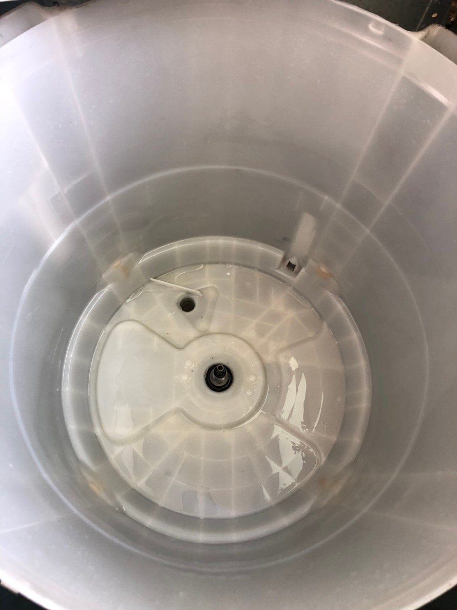 直立式洗衣機外槽清潔後